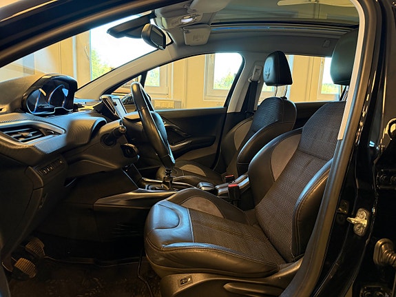 Peugeot 2008 18 of 30