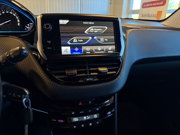Peugeot 2008 29 of 30