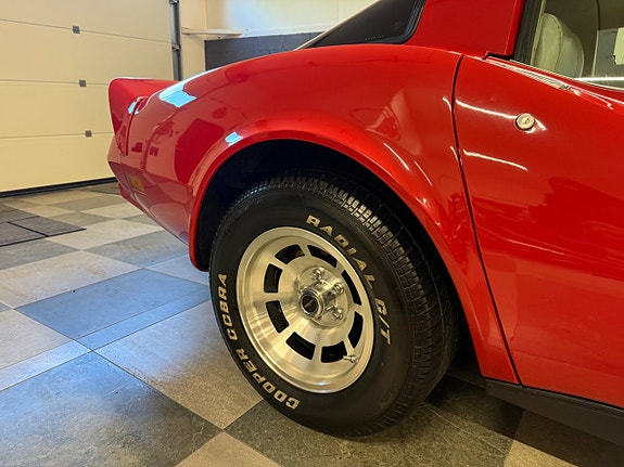 Chevrolet Corvette 14 of 27