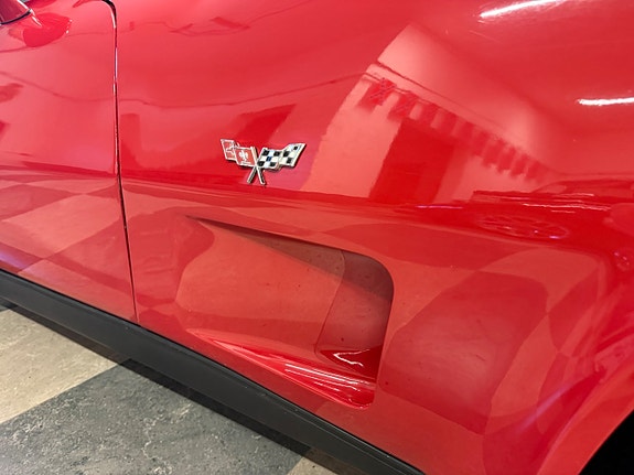 Chevrolet Corvette 13 of 27