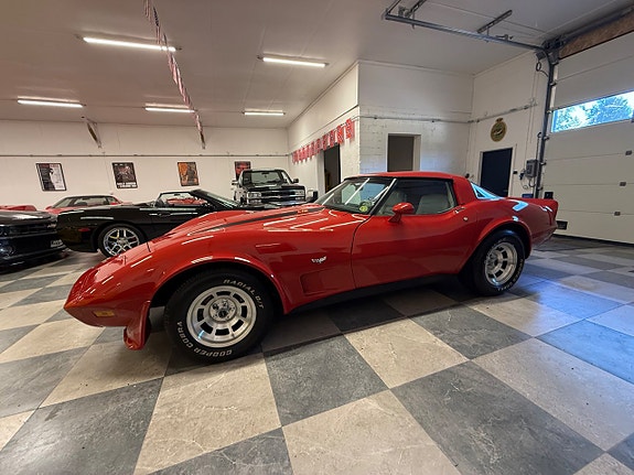 Chevrolet Corvette 6 of 27