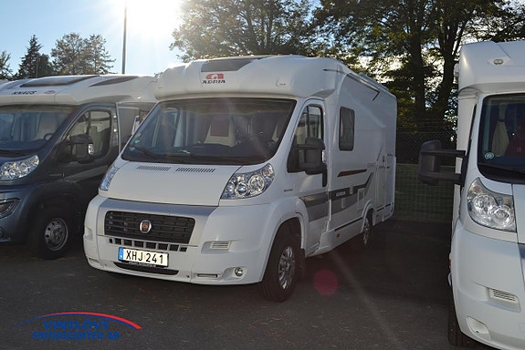 Adria Compact SPX 2 of 18