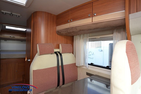 Adria Compact SPX 10 of 18