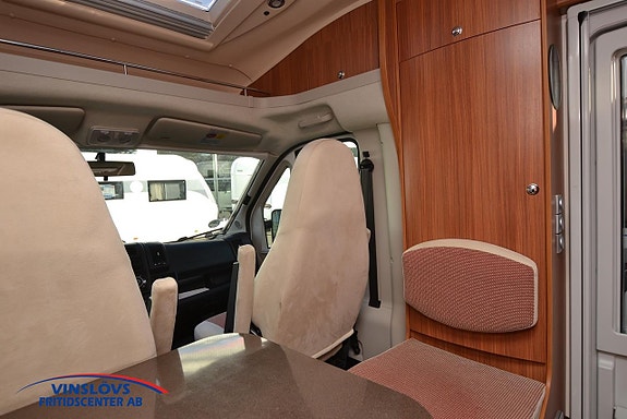 Adria Compact SPX 11 of 18