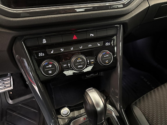 Volkswagen T-Roc 8 of 16