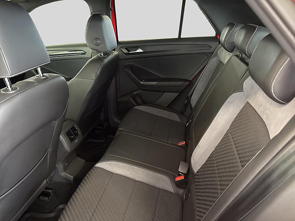 Volkswagen T-Roc 9 of 16