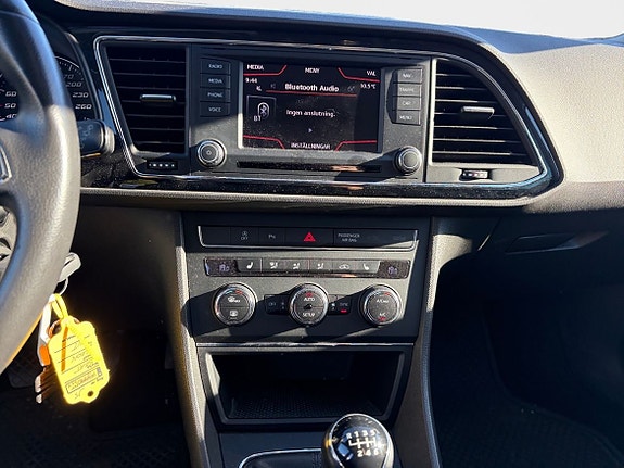Seat Leon 11 of 15