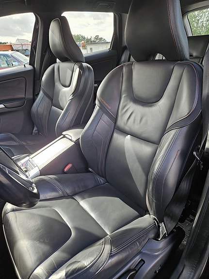 Volvo XC60 12 of 13
