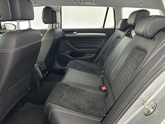 Volkswagen Passat 10 of 21