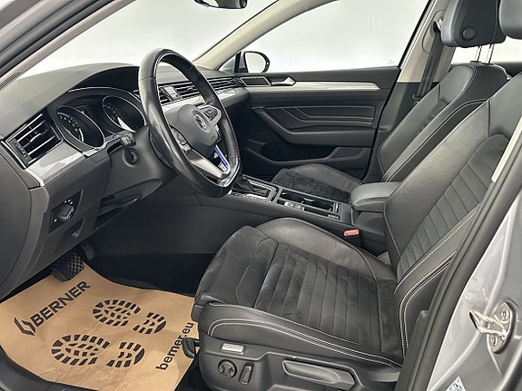 Volkswagen Passat 9 of 21