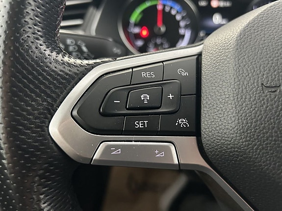 Volkswagen Passat 21 of 21