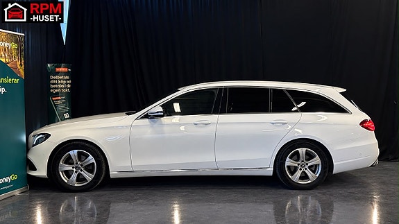 Mercedes-Benz E200 8 of 28