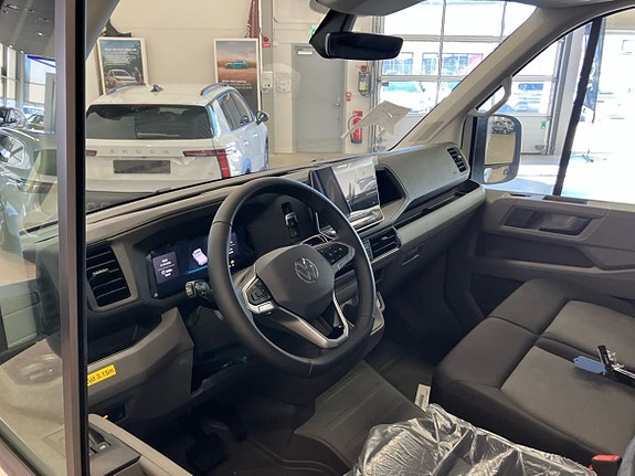 Volkswagen Crafter 16 of 16