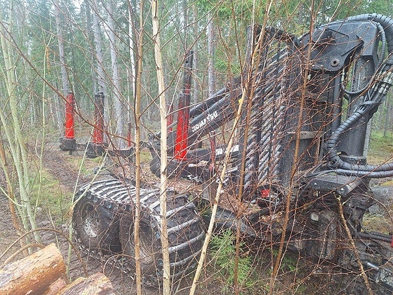 Komatsu 855 6 of 12