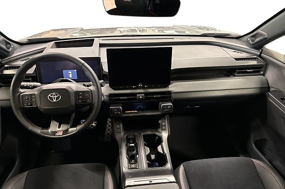 Toyota RAV4 8 of 24