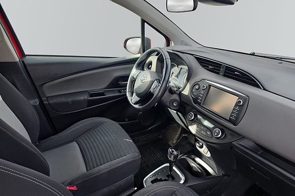 Toyota Yaris 8 of 10
