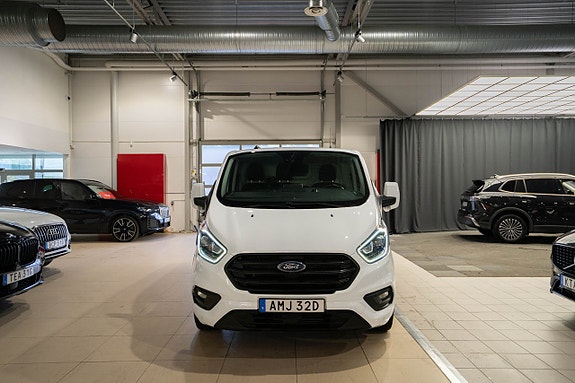 Ford Transit Custom 3 of 17