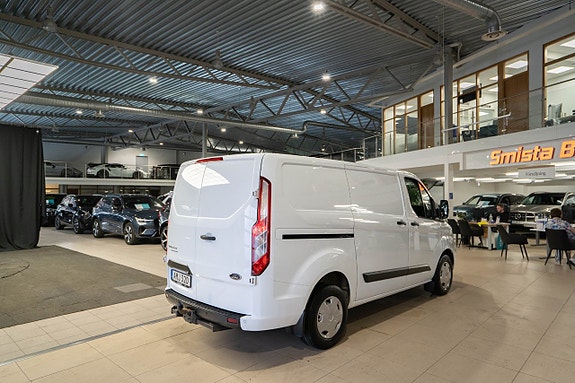 Ford Transit Custom 6 of 17