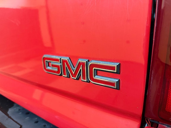 GMC Sierra 1500 16 of 26