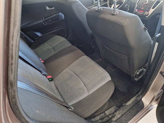 Kia Ceed 12 of 17