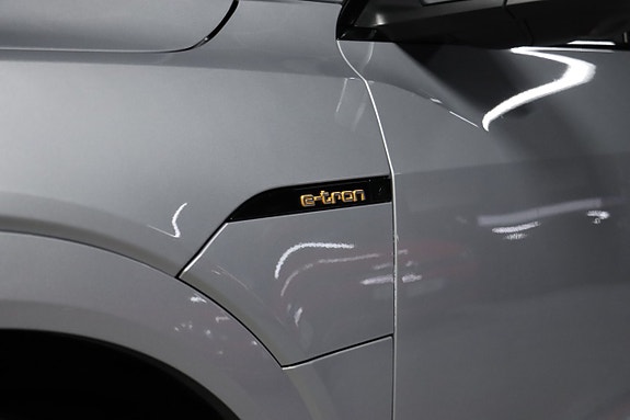 Audi e-tron Sportback 5 of 30