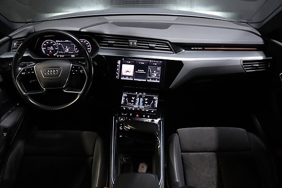 Audi e-tron Sportback 24 of 30