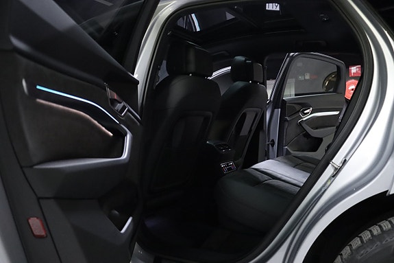 Audi e-tron Sportback 16 of 30