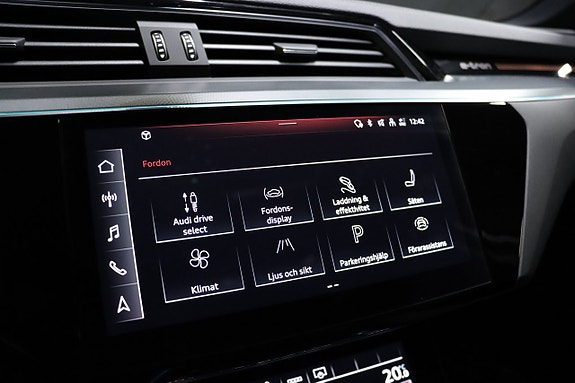 Audi e-tron Sportback 28 of 30
