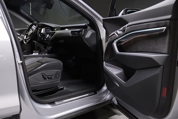 Audi e-tron Sportback 19 of 30