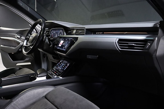 Audi e-tron Sportback 20 of 30