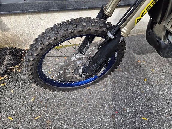 Yamaha WR450 -21 3 of 4