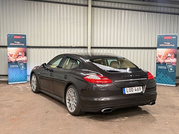 Porsche Panamera 4 8 of 23