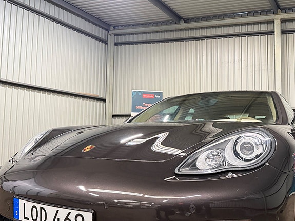 Porsche Panamera 4 6 of 23