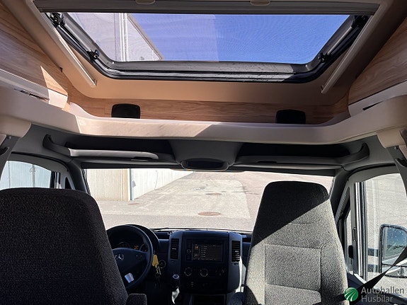 Hymer MLT 570 / Långbädd / Automat / Mercedes 10 of 13