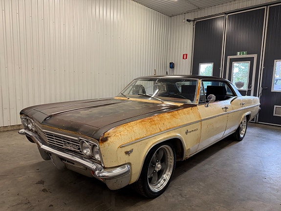 Chevrolet Impala 4 of 13