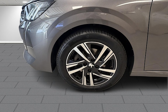 Peugeot 208 9 of 19