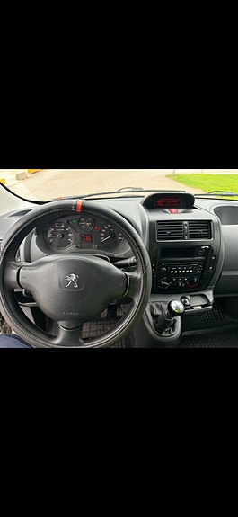 Peugeot Expert 9 of 11