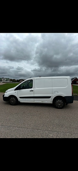 Peugeot Expert 2 of 11