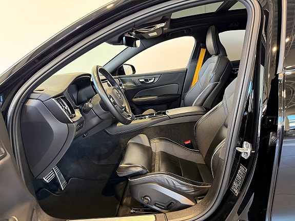 Volvo S60 18 of 25