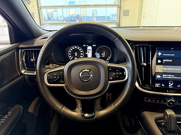 Volvo S60 13 of 25