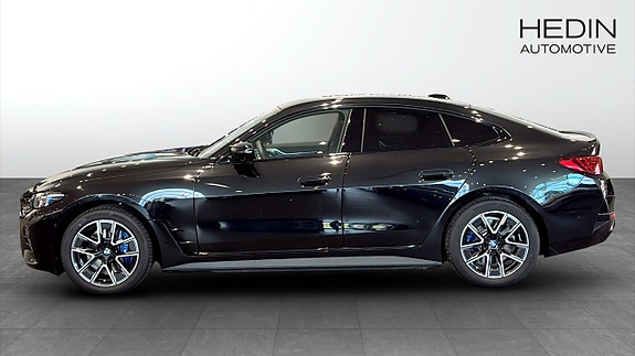 BMW i4 6 of 9