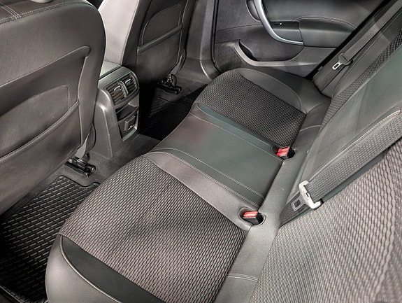 Opel Insignia Country Tourer 9 of 21