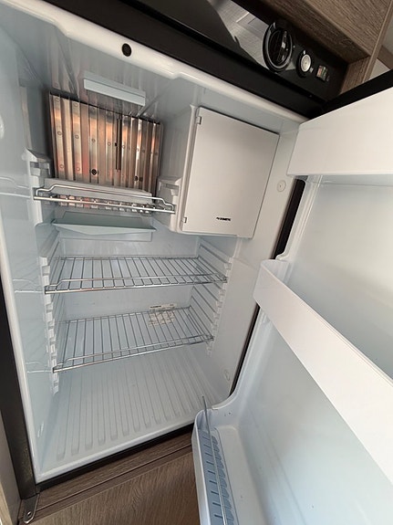 Chausson *5.99m*9-växlad automat*160hk*Dieselvärme*Solcell*Lithiumbatteri 10 of 24