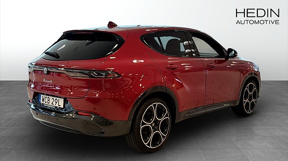 Alfa Romeo Tonale 2 of 12
