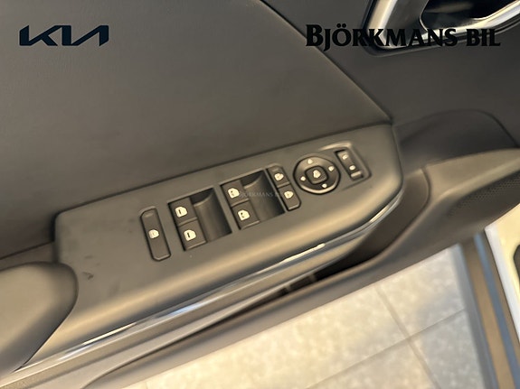 Kia K4 17 of 19