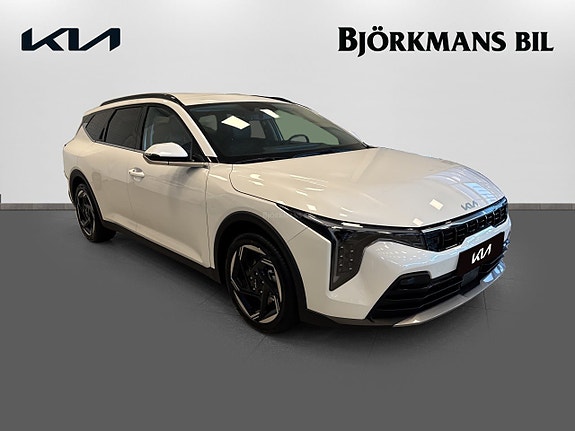 Kia K4 3 of 19