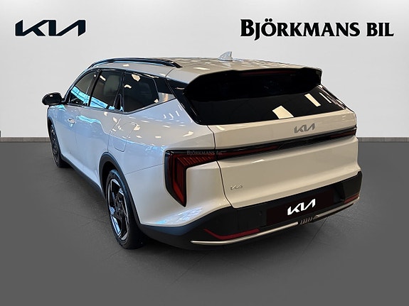 Kia K4 6 of 19