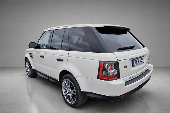 Land Rover Range Rover Sport 4 of 15