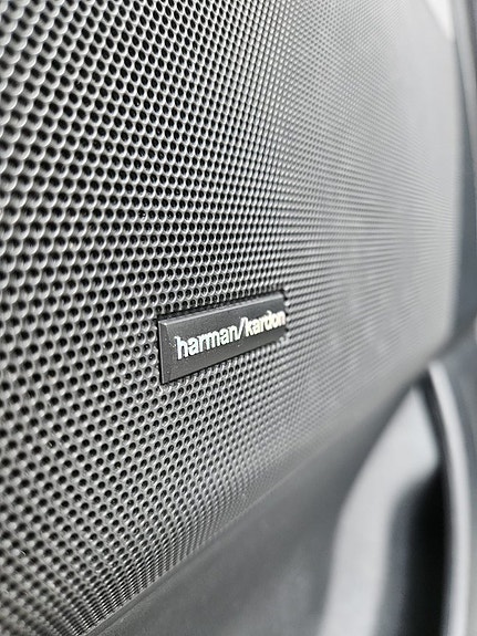 Land Rover Range Rover Sport 15 of 15
