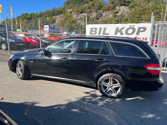 Mercedes-Benz E200 5 of 8